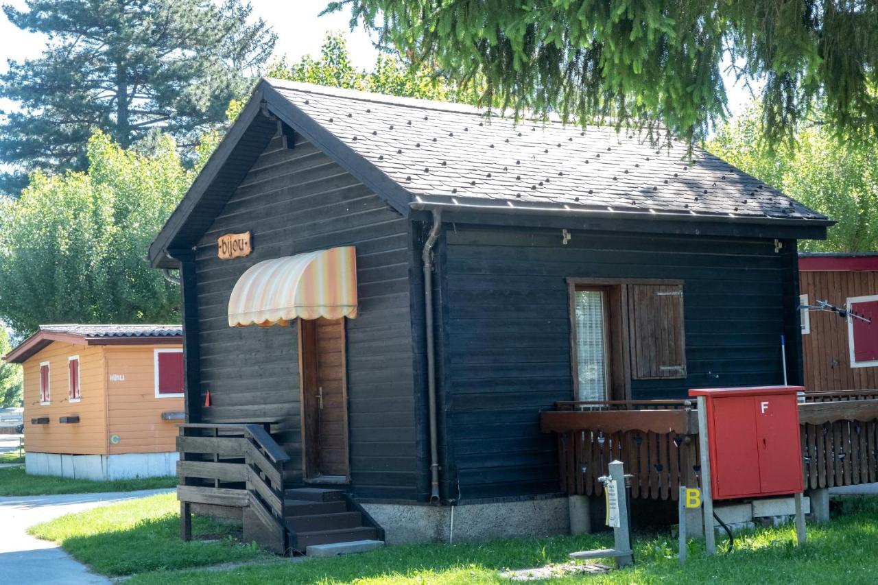 Camping/ Thermalbad Brigerbad Mit Bed & Breakfast Екстериор снимка
