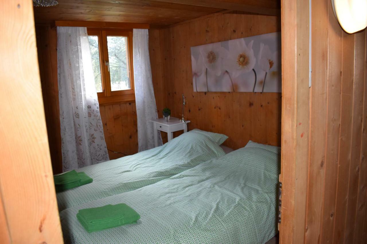 Camping/ Thermalbad Brigerbad Mit Bed & Breakfast Екстериор снимка